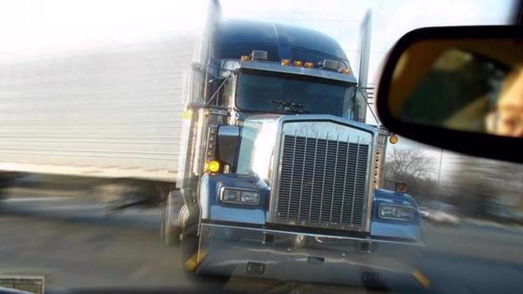 If you are injured in a truck accident in Atlanta contact a lawyer with Ted Greve.